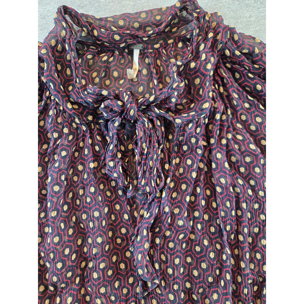 Free People Silk Blouse Women XS Burgundy Geometric Tie Neck Smocked Waist Top - Picture 6 of 11